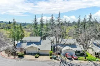 Photo #4: 222028223 Listing