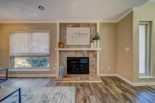 Photo #6: 222028673 Listing