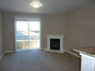 Photo #3: 222028751 Listing