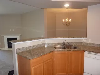 Photo #4: 222028751 Listing