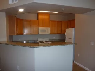 Photo #5: 222028751 Listing