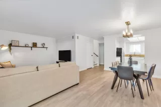 Photo #4: 222028808 Listing 