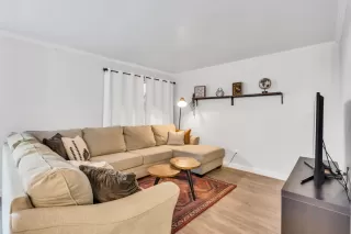 Photo #5: 222028808 Listing 