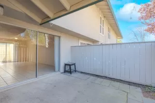 Photo #1: 222029205 Listing