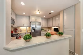 Photo #4: 222029644 Listing 