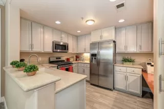 Photo #5: 222029644 Listing 