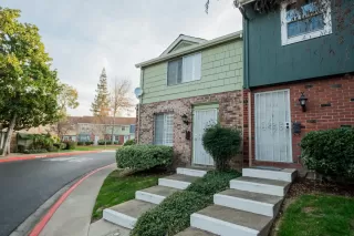 Photo #2: 222029708 Listing 