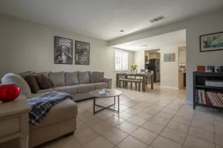 Photo #3: 222029708 Listing 