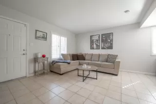 Photo #5: 222029708 Listing 