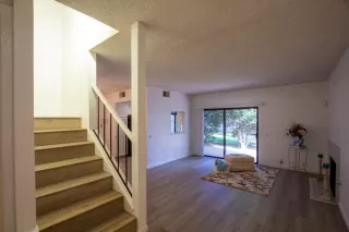 Photo #2: 222030171 Listing