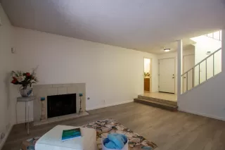 Photo #3: 222030171 Listing