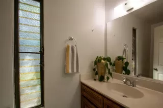 Photo #5: 222030171 Listing