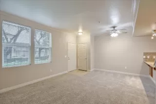 Photo #2: 222030719 Listing