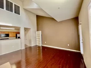 Photo #2: 222030995 Listing