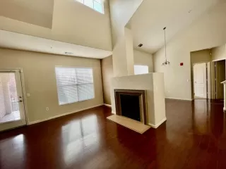 Photo #3: 222030995 Listing