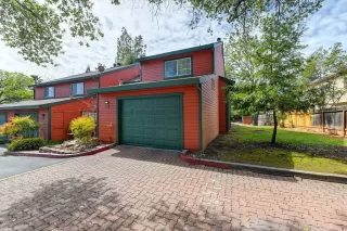 Photo #2: 222031265 Listing 