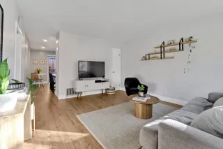 Photo #2: 222031348 Listing