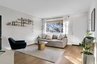 Photo #3: 222031348 Listing