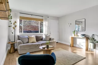 Photo #4: 222031348 Listing