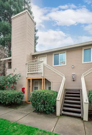 Photo #2: 222031523 Listing