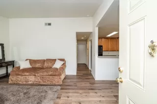 Photo #3: 222031523 Listing