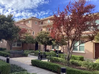 Photo #1: 222032353 Listing