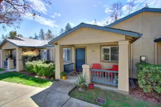 Photo #2: 222032519 Listing