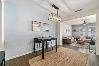 Photo #3: 222032575 Listing 