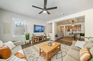 Photo #4: 222032575 Listing 