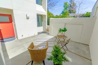 Photo #3: 222032982 Listing 