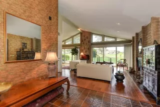 Photo #6: 222033084 Listing