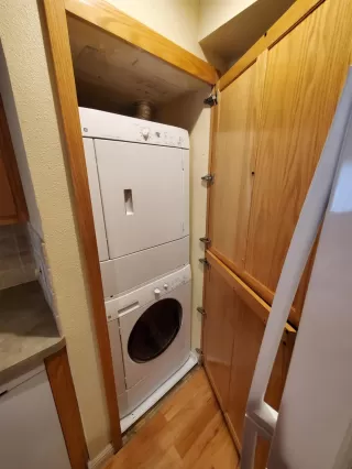 Photo #2: 222033137 Listing 