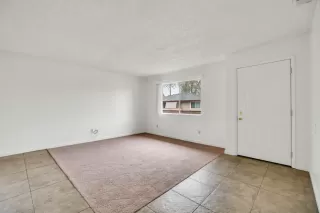 Photo #3: 222034019 Listing