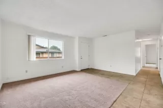 Photo #4: 222034019 Listing