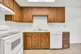 Photo #6: 222034019 Listing