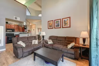 Photo #1: 222034076 Listing