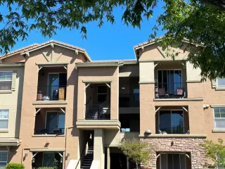 Photo #2: 222034512 Listing