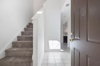 Photo #4: 222034833 Listing