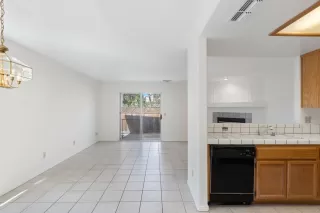 Photo #5: 222034833 Listing