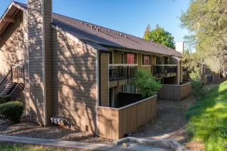 Photo #3: 222035665 Listing 