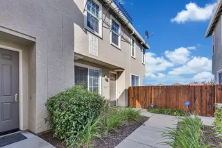 Photo #2: 222035677 Listing