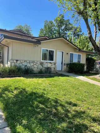 Photo #1: 222035873 Listing