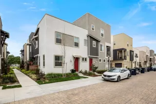 Photo #2: 222035963 Listing