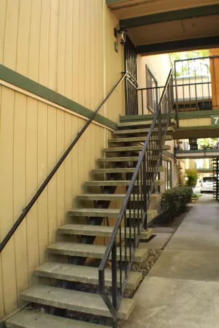 Photo #6: 222036618 Listing 