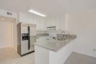 Photo #3: 222036857 Listing 