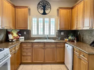 Photo #3: 222037305 Listing