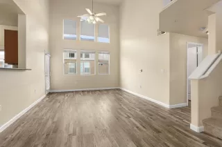 Photo #4: 222037317 Listing