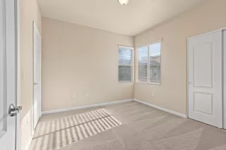 Photo #6: 222037317 Listing