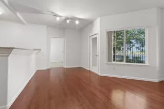 Photo #3: 222037340 Listing 