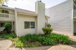 Photo #1: 222037478 Listing